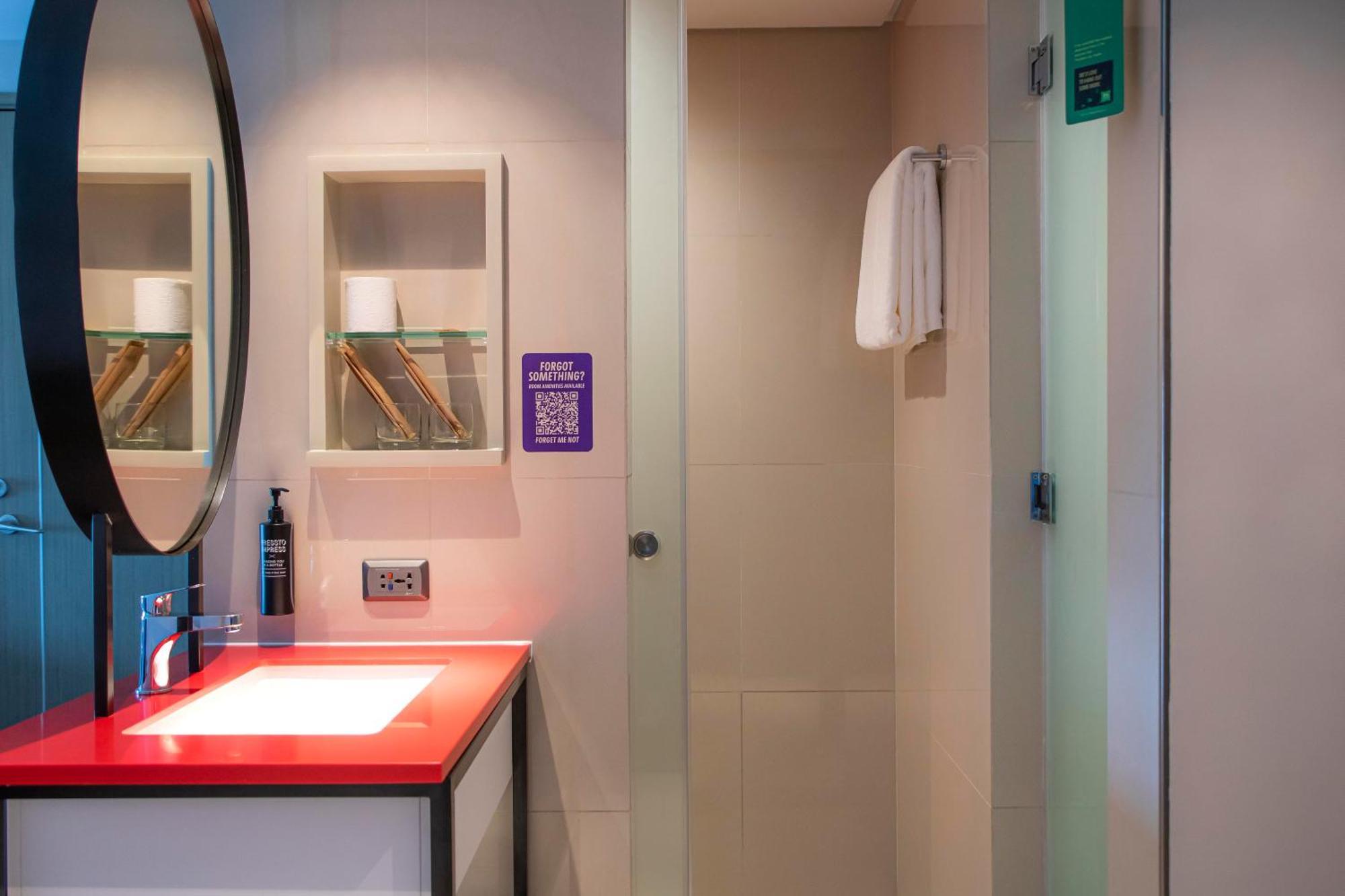 Ibis Styles Manila Araneta City Quezon City Esterno foto
